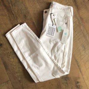 NWT Pistola Jennifer Distressed Skinny Jean
